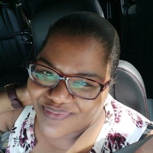 Meet your Posher, Deanna